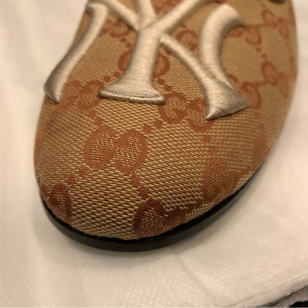SINGLE SHOE Gucci Supreme NY Yankees GG Embroidered Canvas Mule 38 - Picture 10 of 10